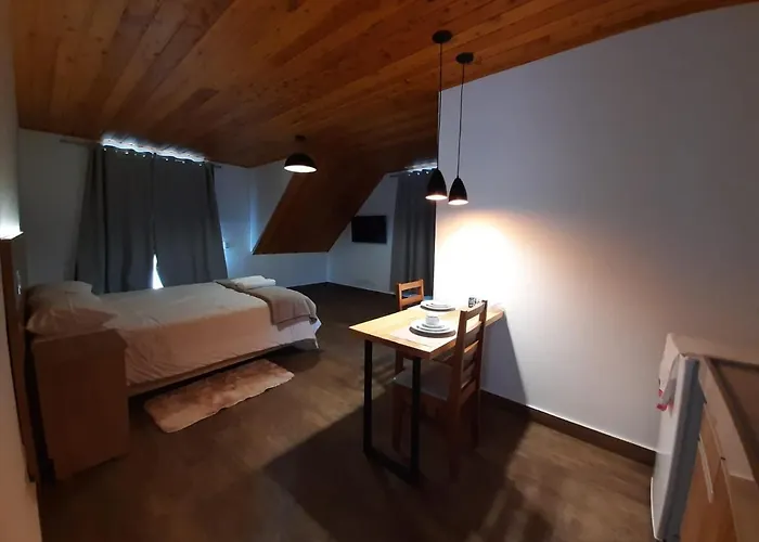 Chales Estilo De Campos